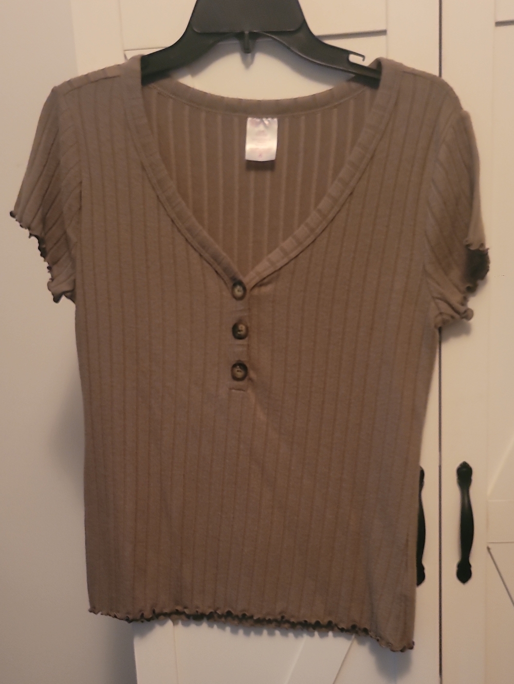 No Boundaries Taupe Ribbed V-Neck Button Short Sleeve Top